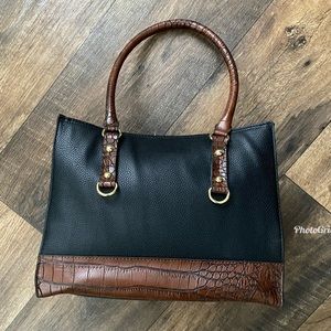 Gorgeous Handbag/purse